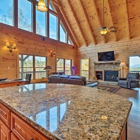 Pigeon Forge Cabin With Brand New Hot Tub And Views! Sevierville Exteriör bild