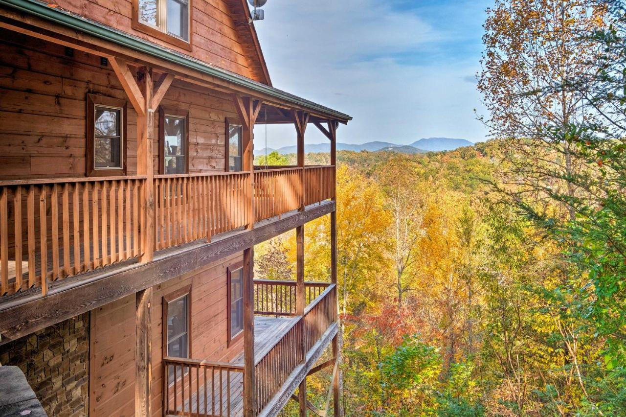 Pigeon Forge Cabin With Brand New Hot Tub And Views! Sevierville Exteriör bild