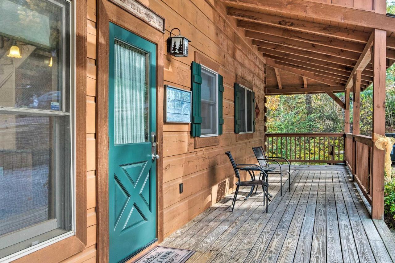 Pigeon Forge Cabin With Brand New Hot Tub And Views! Villa Sevierville Exteriör bild