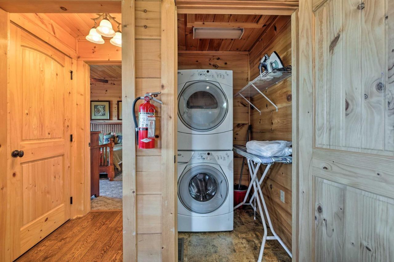 Pigeon Forge Cabin With Brand New Hot Tub And Views! Sevierville Exteriör bild